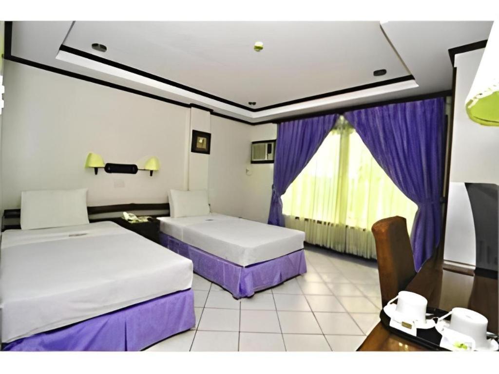 Soledad Suites Panglao Exterior foto