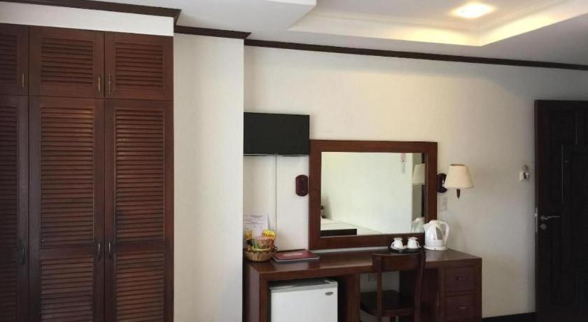 Soledad Suites Panglao Exterior foto