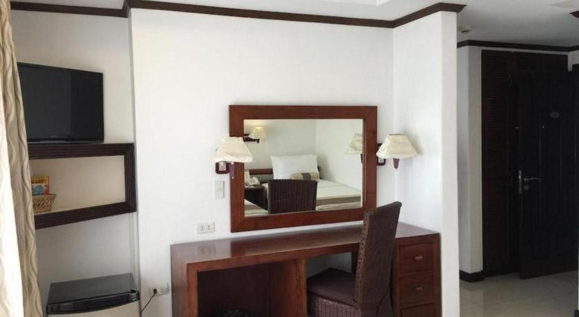Soledad Suites Panglao Exterior foto