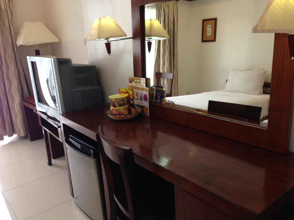Soledad Suites Panglao Exterior foto
